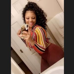 Meet your Posher, Markela